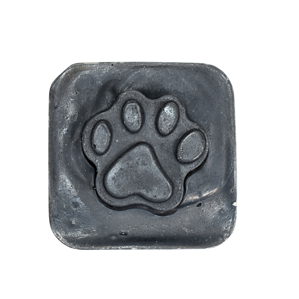Dirty Paws Dog Shampoo from the Cinnamon Trust Charity Webshop | Make a difference with every purchase