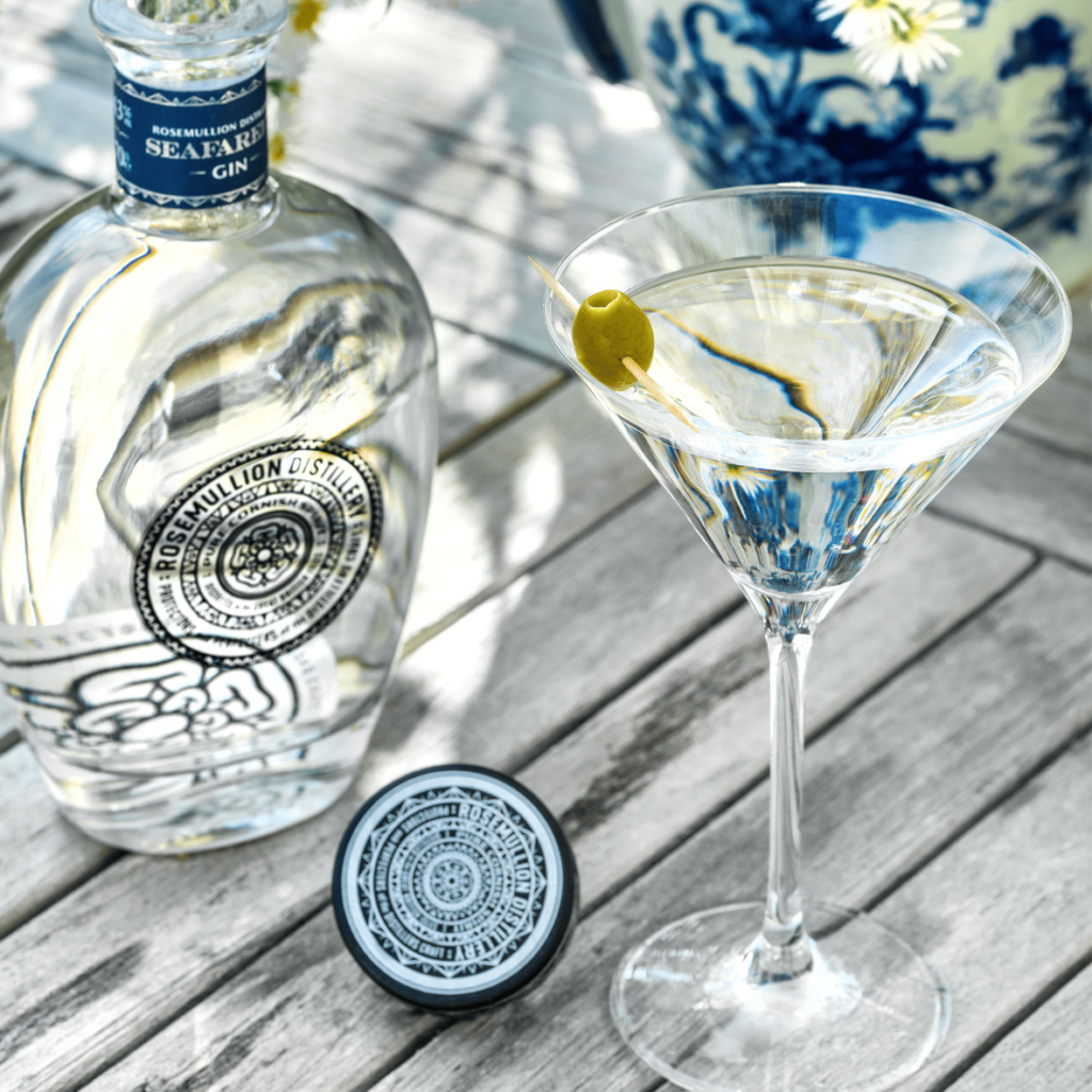 Rosemullion Seafarer's Gin 25cl from the Cinnamon Trust Charity Webshop | Make a difference with every purchase